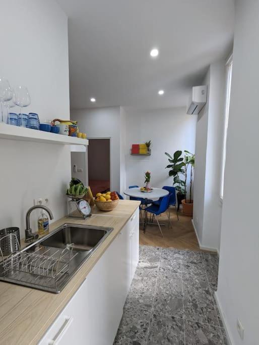 Appartamento T2 Cosy Avec Terrasse Et Parking Marsiglia Esterno foto